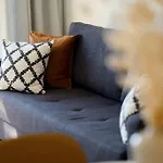 1bdr W/balcony, Free Pkg Apartamento *