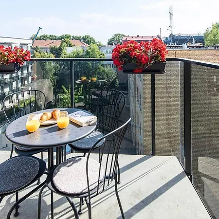 1bdr W/balcony, Free Pkg * Vilna