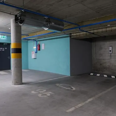 1bdr W/balcony, Free Pkg * Vilnius