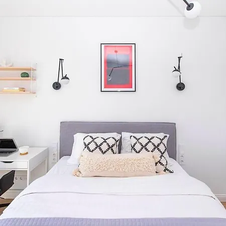 1bdr W/balcony, Free Pkg Апартаменти Вільнюс